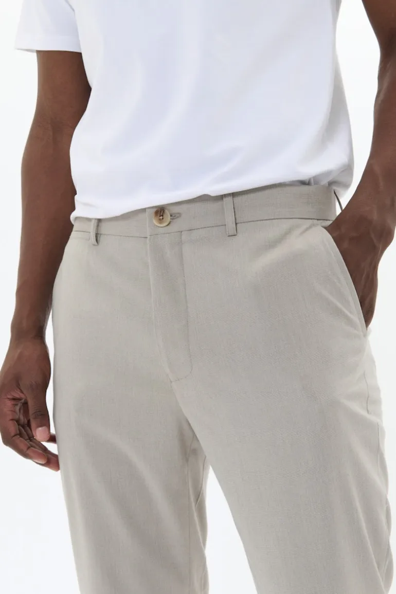 MALiam Bukser