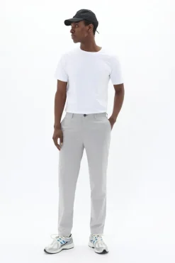 MALiam Bukser