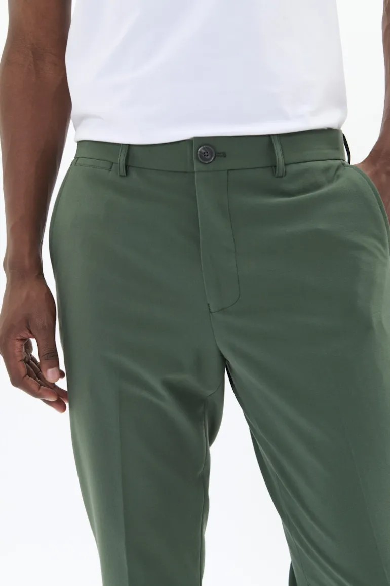 MAliam Bukser