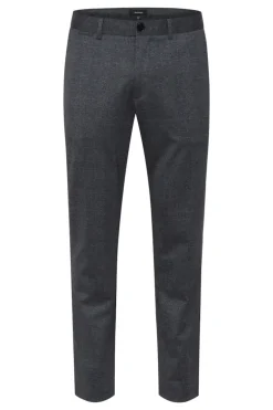 MAliam Bukser