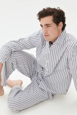 MAlyle Pyjamas buks