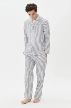 MAlyle Pyjamas buks
