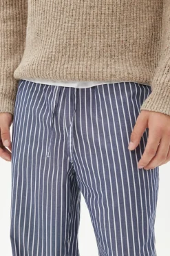 MAlyle Pyjamas buks
