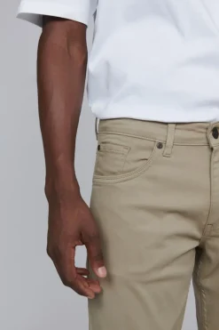 MApete Bukser