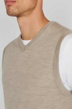 MAtheodore Vest